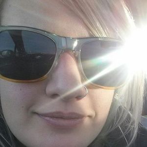 Meet your Posher, Kaila